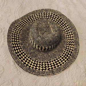 Black/Tan Sun Hat